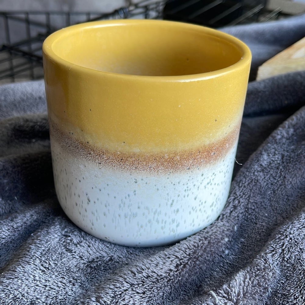 Small flower pot